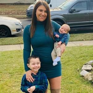 Meet your Posher, Ashley